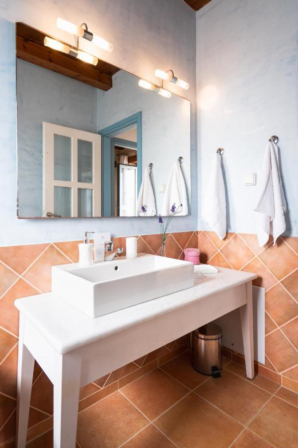 Beachfront Villa Turquoise With Private Pool, Bbq And Ping Pong Table ハニア エクステリア 写真