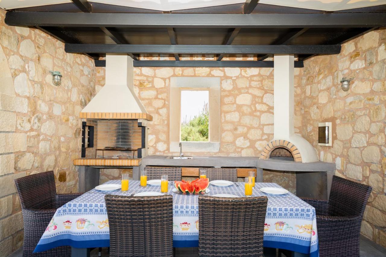 Beachfront Villa Turquoise With Private Pool, Bbq And Ping Pong Table ハニア エクステリア 写真